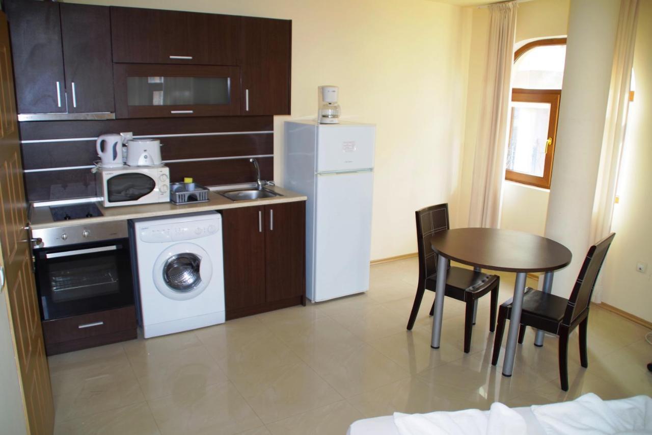 Azura Garden Apartments Černomorec Exteriér fotografie