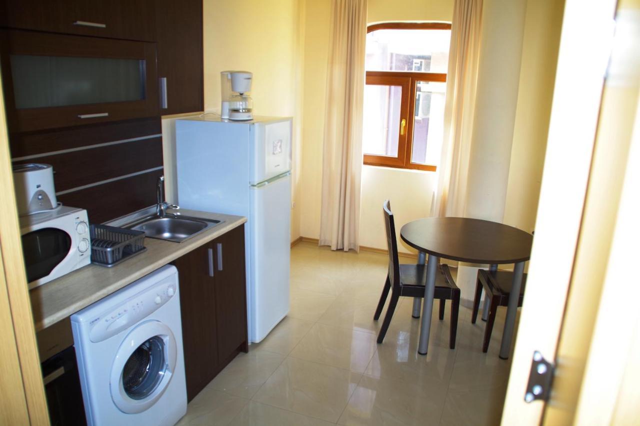 Azura Garden Apartments Černomorec Exteriér fotografie